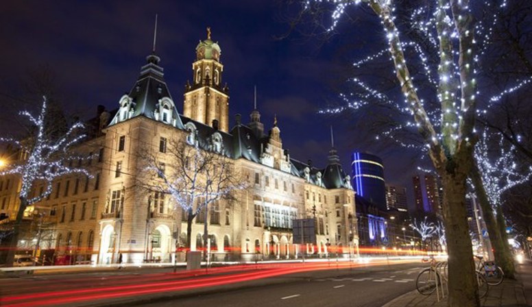 4x Rotterdamse kerstliedjes: van onder andere Tiny & Lau en Lee Towers, met videoclip