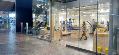 Shop duurzaam bij de NS Upcyle Shop op Rotterdam Centraal