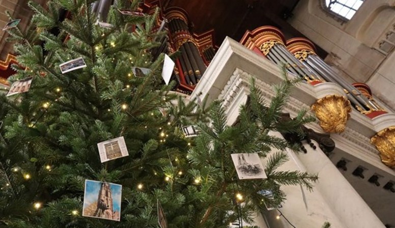 Jouw foto als kerstbal in de kerstboom van de Laurenskerk? Dat kan!