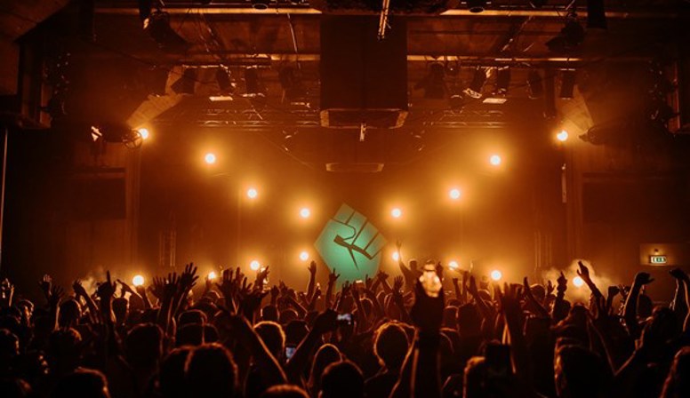 van silent disco's tot heerlijk raven: naar deze feestjes kun je komend weekend
