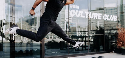 Deze Rotterdamse gyms organiseren een stadswandeling gecombineerd met workouts