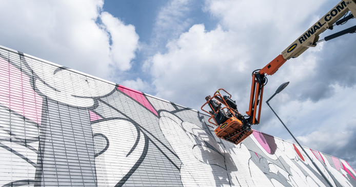 The ALL CAPS street art festival is taking place in Lombardijen for the first time 