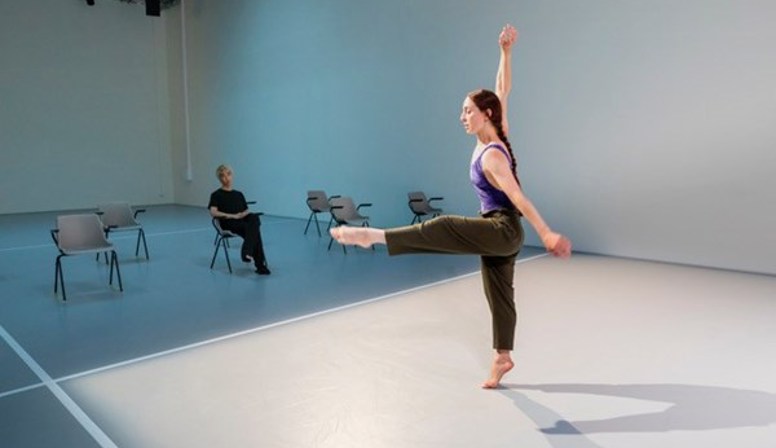 Creativiteit in coronatijd: danseres Adi Amit