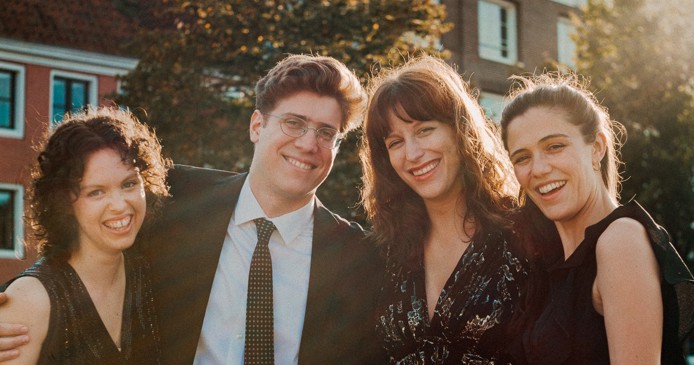Het Butter Quartet speelt muziek uit Bridgerton in Trompenburg