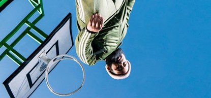 Wandel langs pop-up expo LIJF010 in Delfshaven