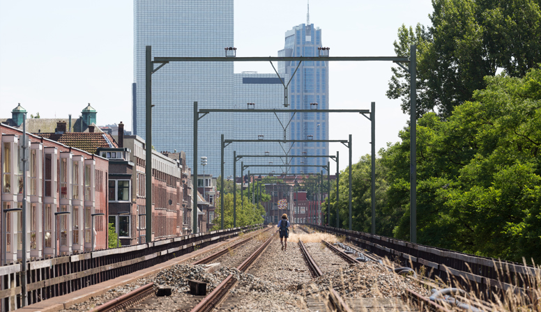 Muzikale wandeling vertelt Rotterdamse verhalen op de Hofbogen