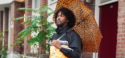 Expo The Hoodie: 'alle kanten van het kledingstuk worden belicht'