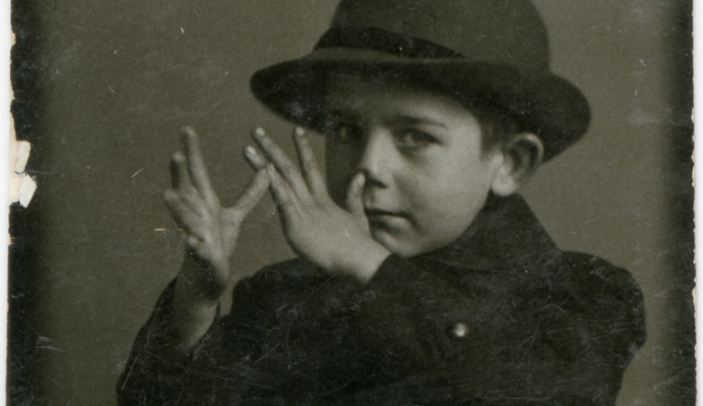 Nederlands Fotomuseum toont de rage van honderd jaar geleden
