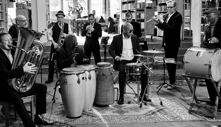 Verbreek het Wereldrecord Stoelendans op livemuziek