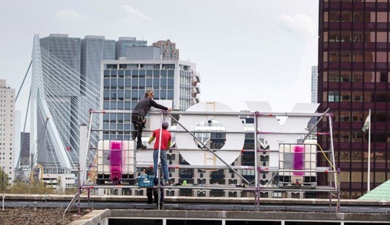 Rotterdamse Dakendagen en Poetry International tonen dakletters