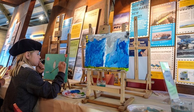 Je kunt de Rotterdamse haven vanuit huis beleven: van knutselworkshops tot webcams bekijken
