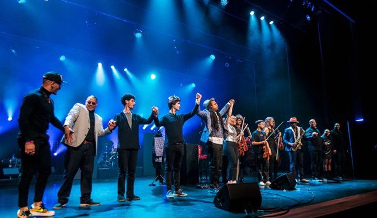 Productiehuis FLOW viert 8-jarig bestaan met Gala in Theater Zuidplein