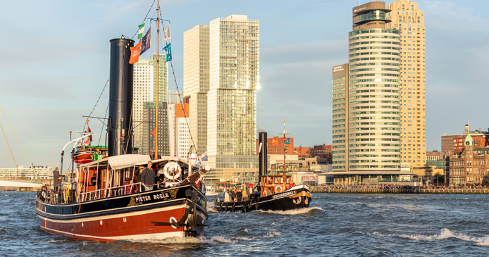 Op het water in Rotterdam
