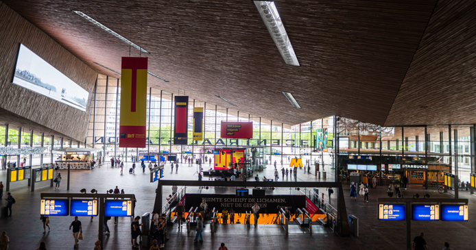Het Uitagenda podium staat weer op Centraal Station 