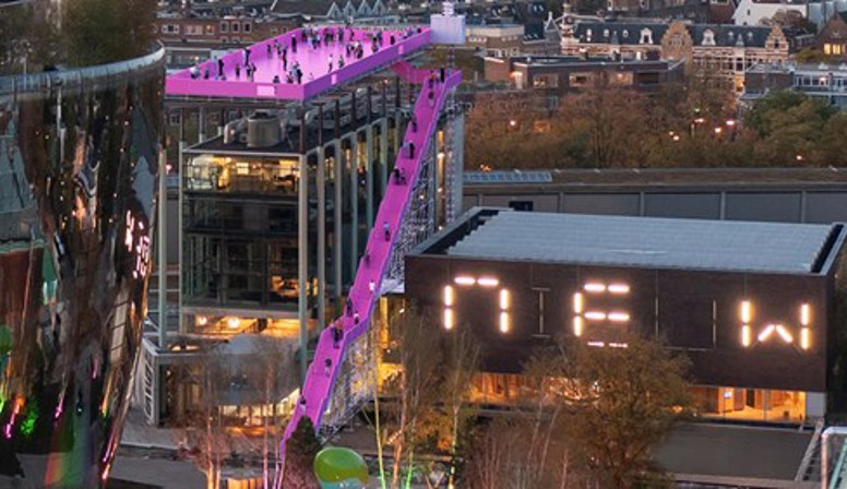 Oranje en roze: dit zijn de twee nieuwe iconische dakprojecten in Rotterdam