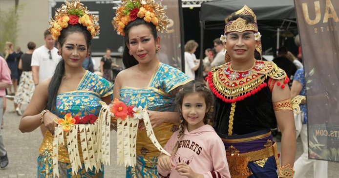 Floating pasar vertelt het Indische, Molukse en Papuaanse verhaal