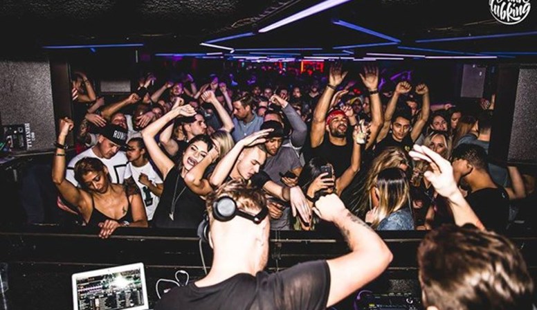 Techno time! Er kan weer gedanst worden in de Toffler