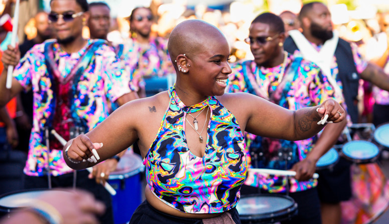 Zomercarnaval wordt uitgezonden door de NOS en jij kan er bij zijn!