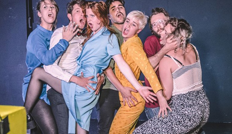 Theatercollectief Club Gewalt bezingt het stilstaan