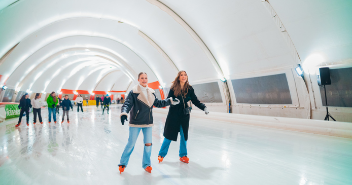 Schaatsbaan Rotterdam glijdt het 13e seizoen in 