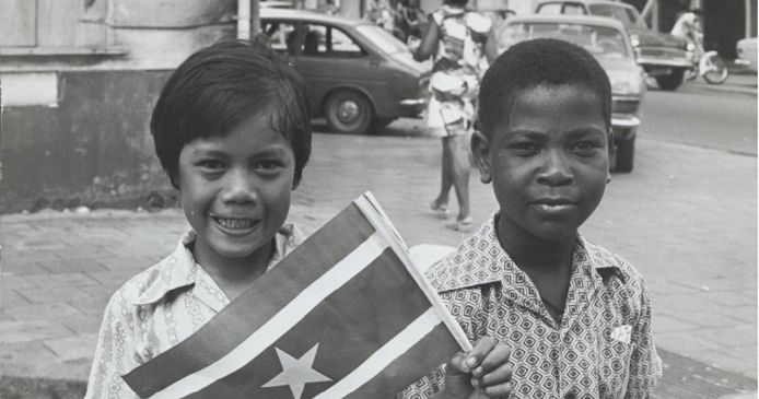 Vier 50 jaar Surinaamse onafhankelijkheid in Rotterdam