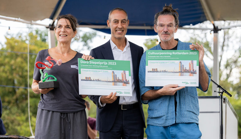 Harry Hamelink en Nicole van Dijk onderscheiden tijdens  de jaarlijkse Cultuur- en Festivalborrel van Rotterdam Festivals