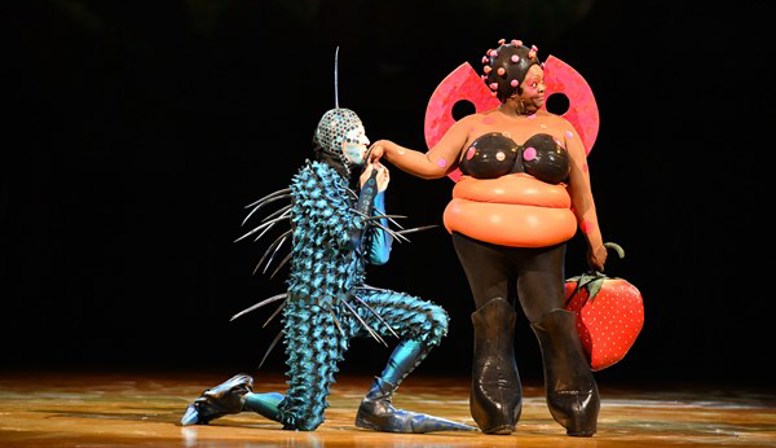 Levendig Cirque du Soleil spektakel OVO komt voor het eerst naar Rotterdam
