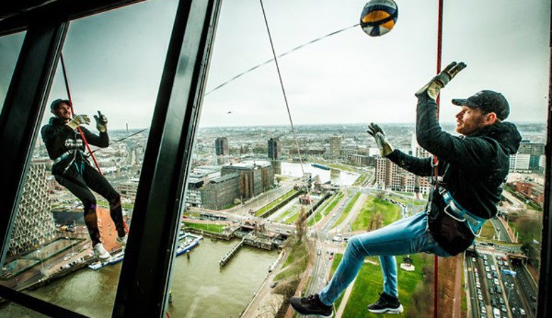 Meer dan beachvolleybal bij Queen & King of the Court in Rotterdam