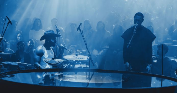 RIPPLES x UNIQLO bieden avond van geluid, licht en collectieve beleving in De Koepels