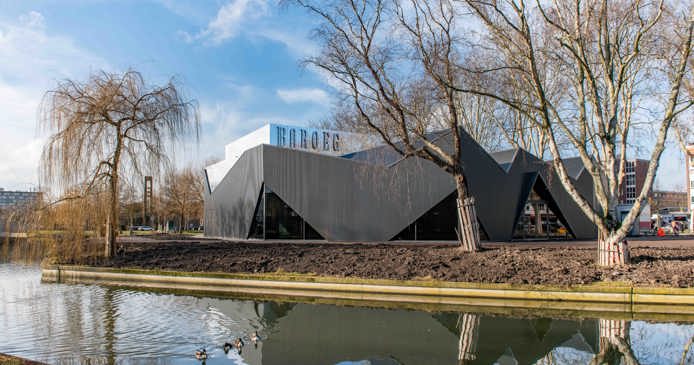 Rotterdams oudste podium Baroeg heropent de deuren aan Spinozaweg