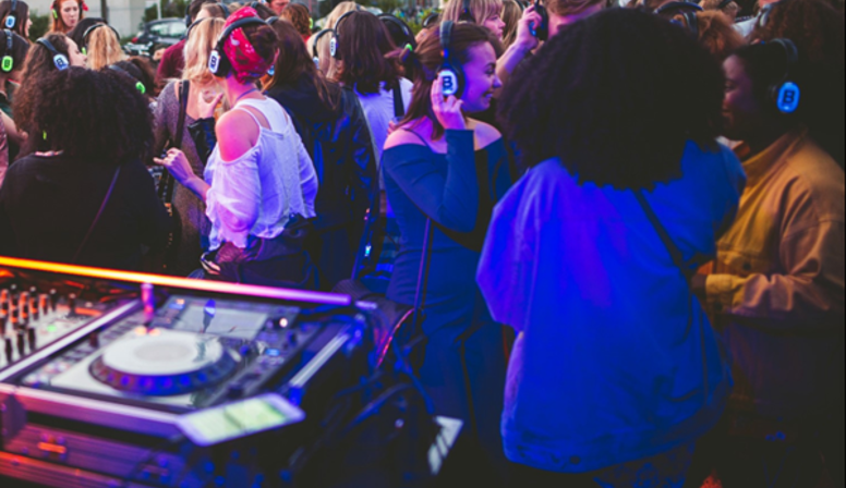 3x silent disco feestjes in oktober waar je kunt dansen