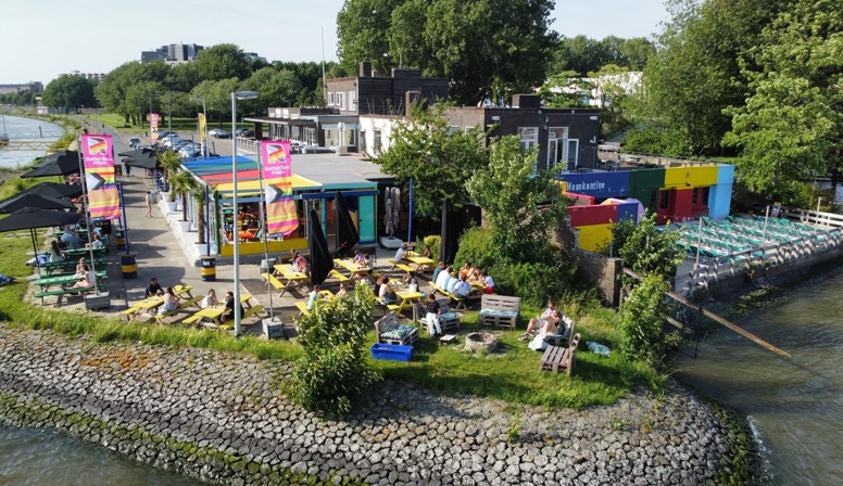 Vier Pinksteren bij At The River