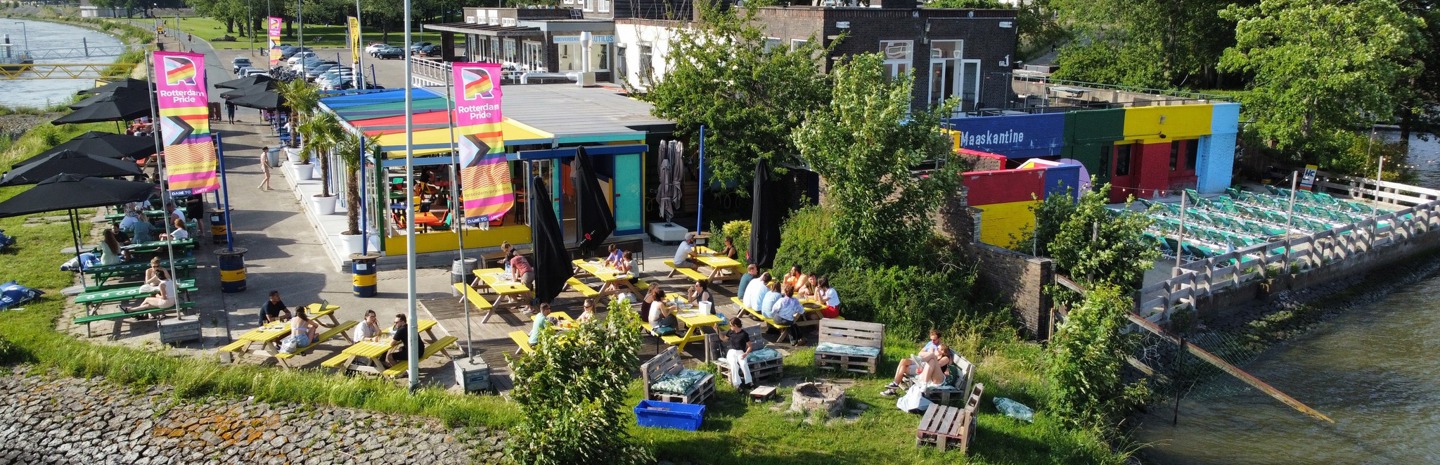 Vier Pinksteren bij At The River