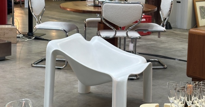The Gallery by Collectors Rdam offers vintage on Katendrecht